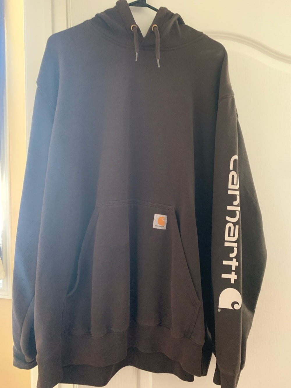 Carhartt Men's XL Brown Hooded Work Sweatshirt - Classic Logo Sleeve